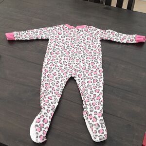 Mon petit onesie pj like new great condition